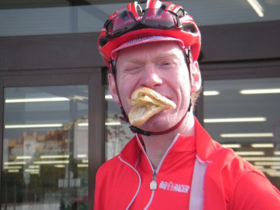 Erst die Hälfte geschafft, da braucht er noch Kraft!