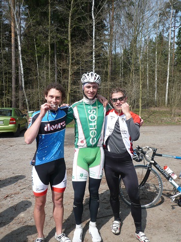 die glorreichen drei - man beachte Max schmucke Medaille!